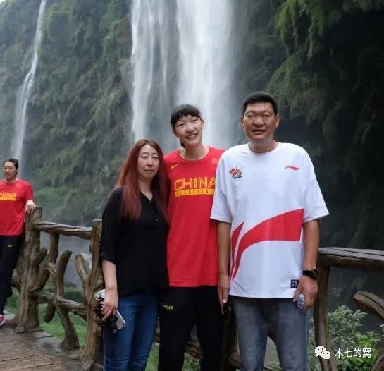 精品久久久久久中文字幕一区奶水