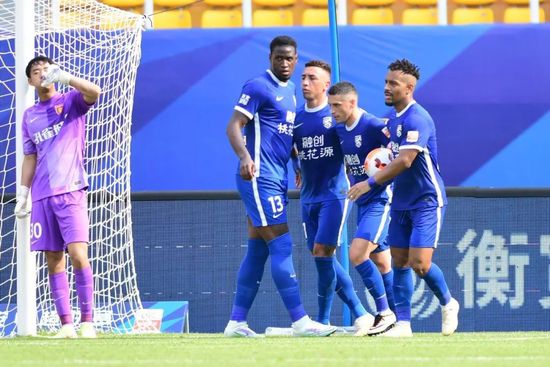 群和课外老师