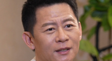 一个上面一个下边啃免费